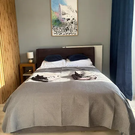 Nova Starowka كونين