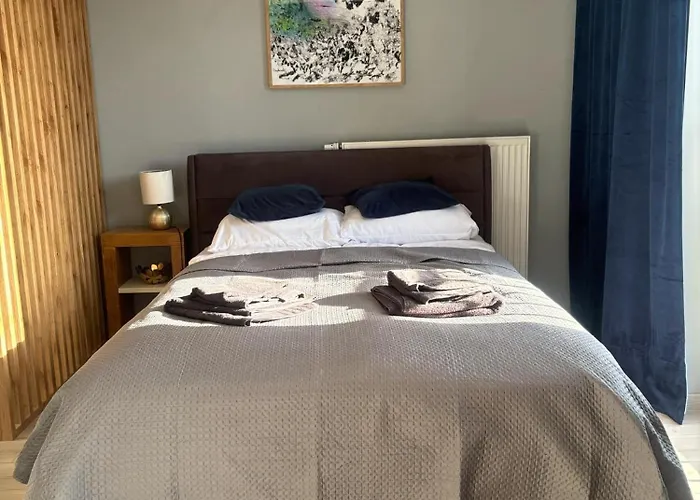 Nova Starowka كونين