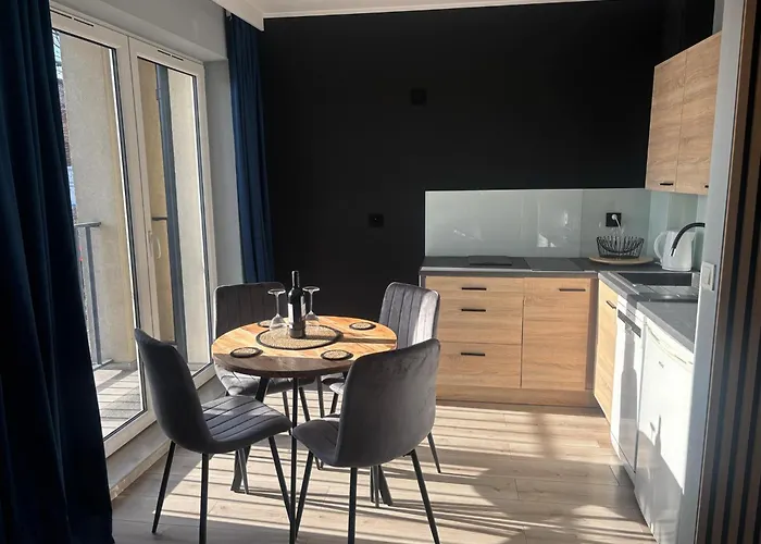 Nova Starowka كونين